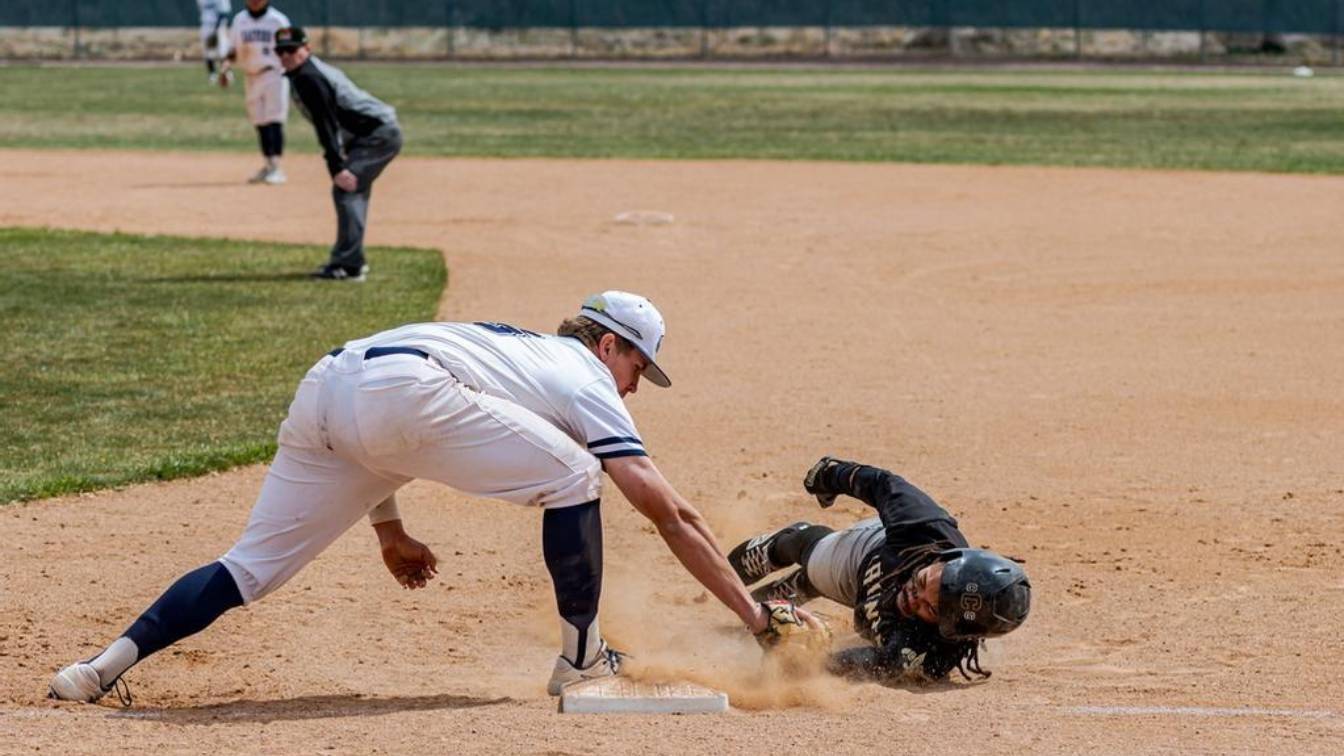 Baseball-1.jpg