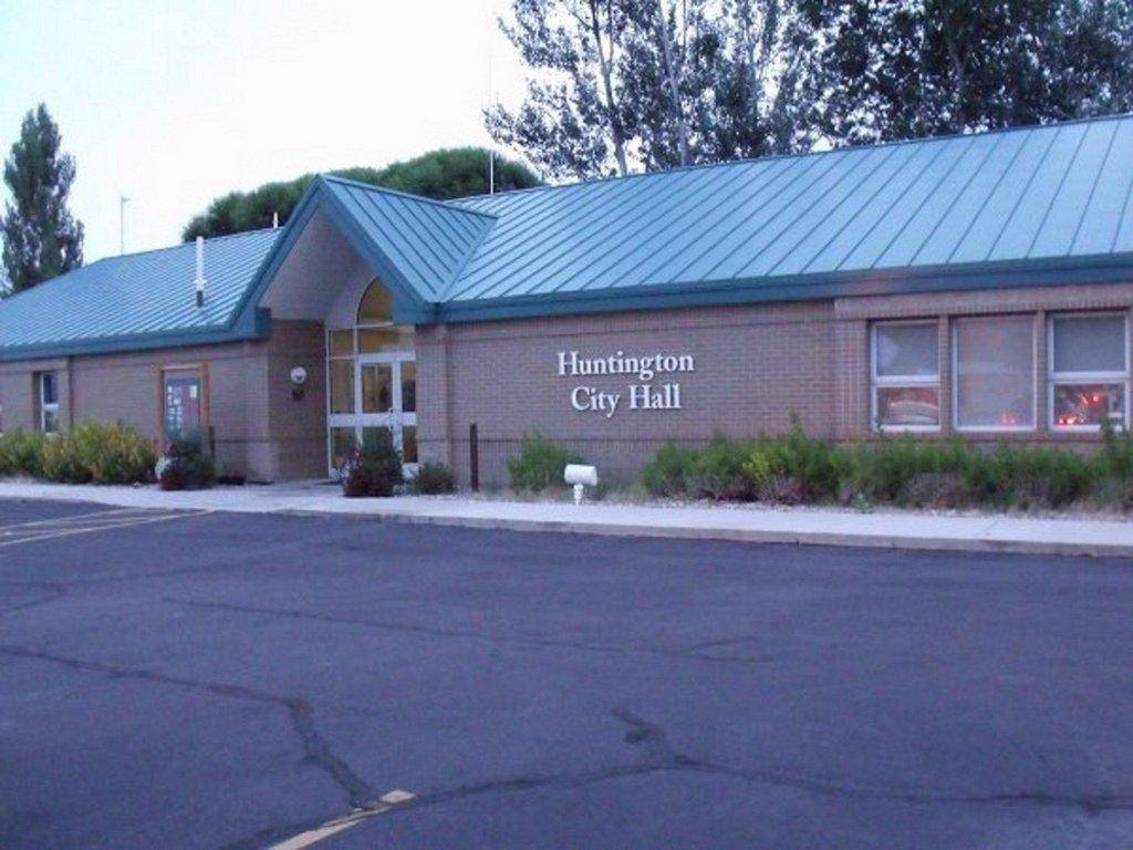 Huntington-City-Hall.jpg