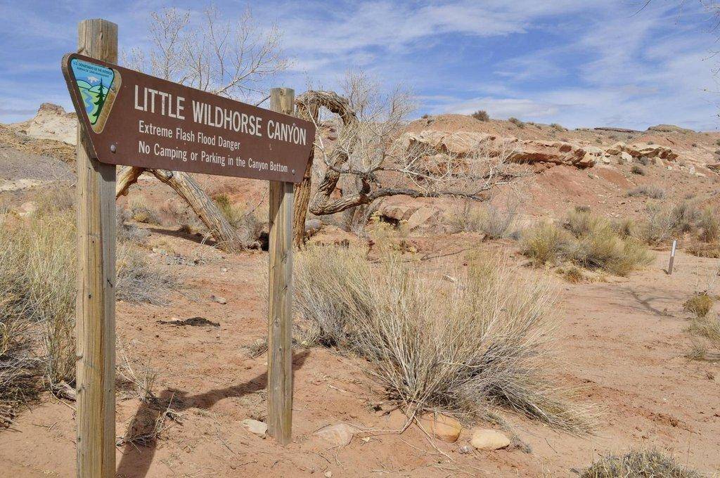 LITTLE-WILDHORSE-CANYON-SIGN.jpg