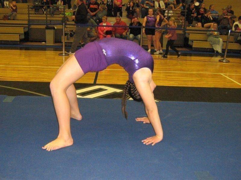 Rikelle-backbend.jpg