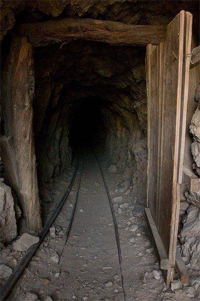 mine-entrance-1.jpg