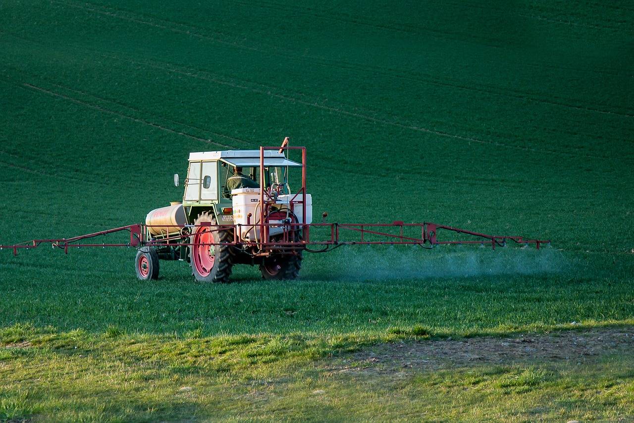 pesticide-4089881_1280.jpg