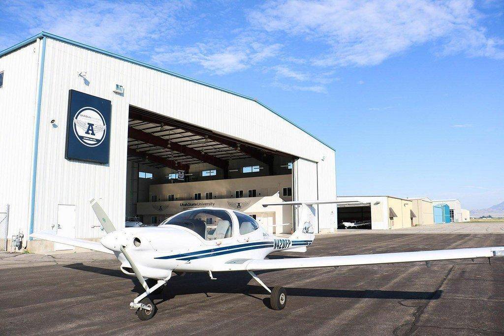 plane-in-front-of-hangar_sized.jpg