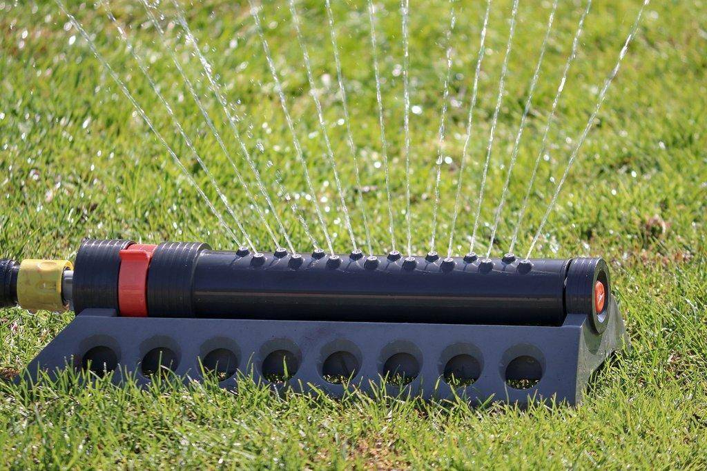 sprinkler-4971510_1920.jpg